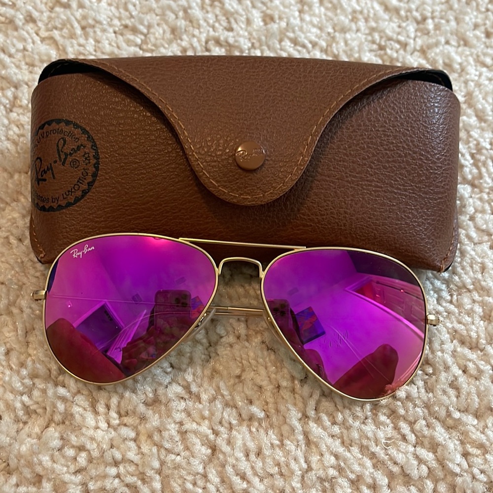 Ray Ban aviator sunglasses.